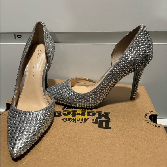 Betsy Johnson Heels - Picture 1 of 4